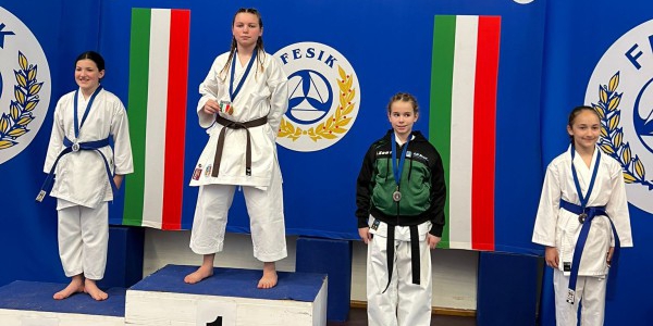 Mia_De_Pascale_Campionessa_Nazionale_2026-1.jpg (129 KB)