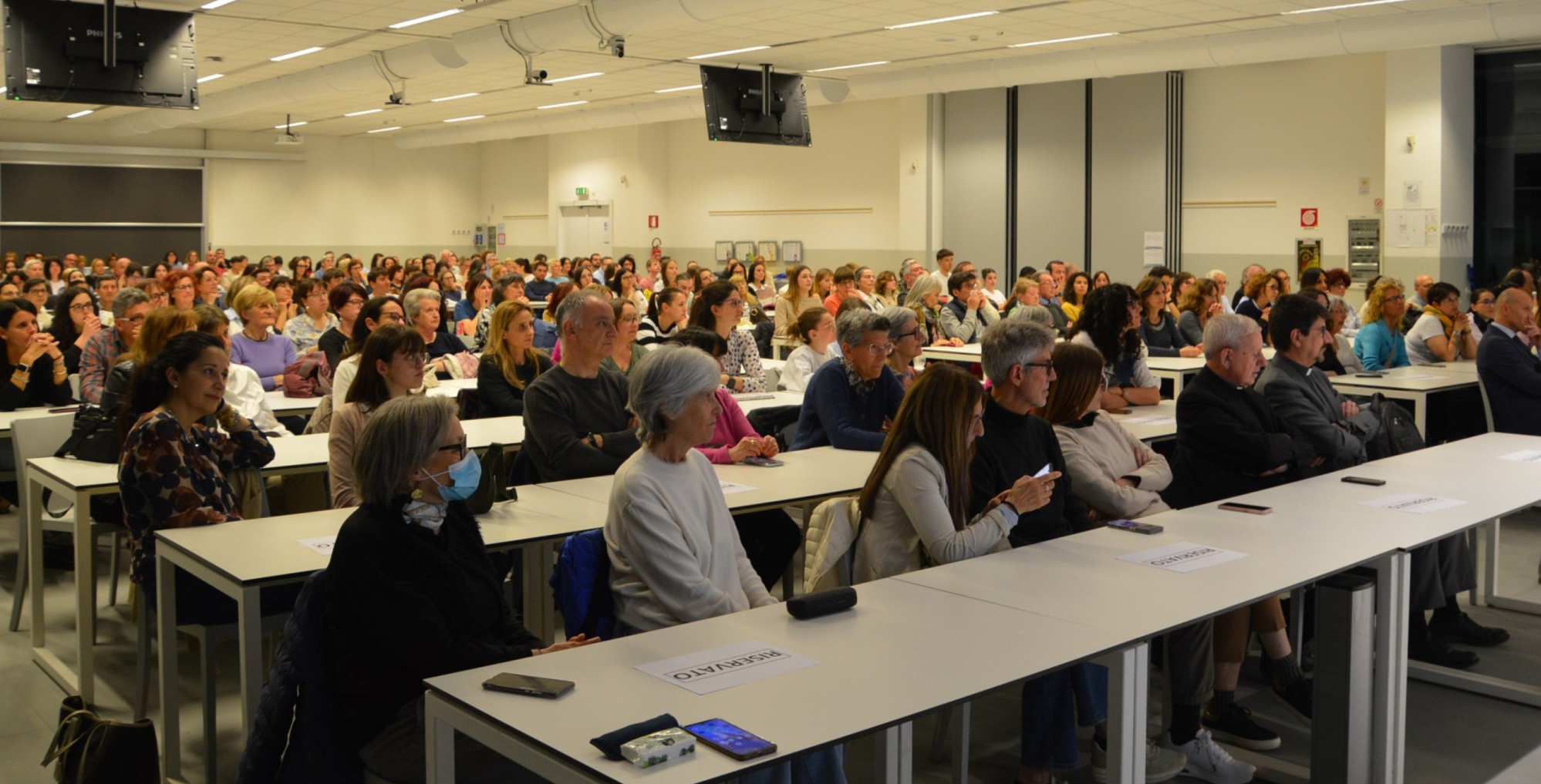 Piano_terreno_1.JPG (846 KB)