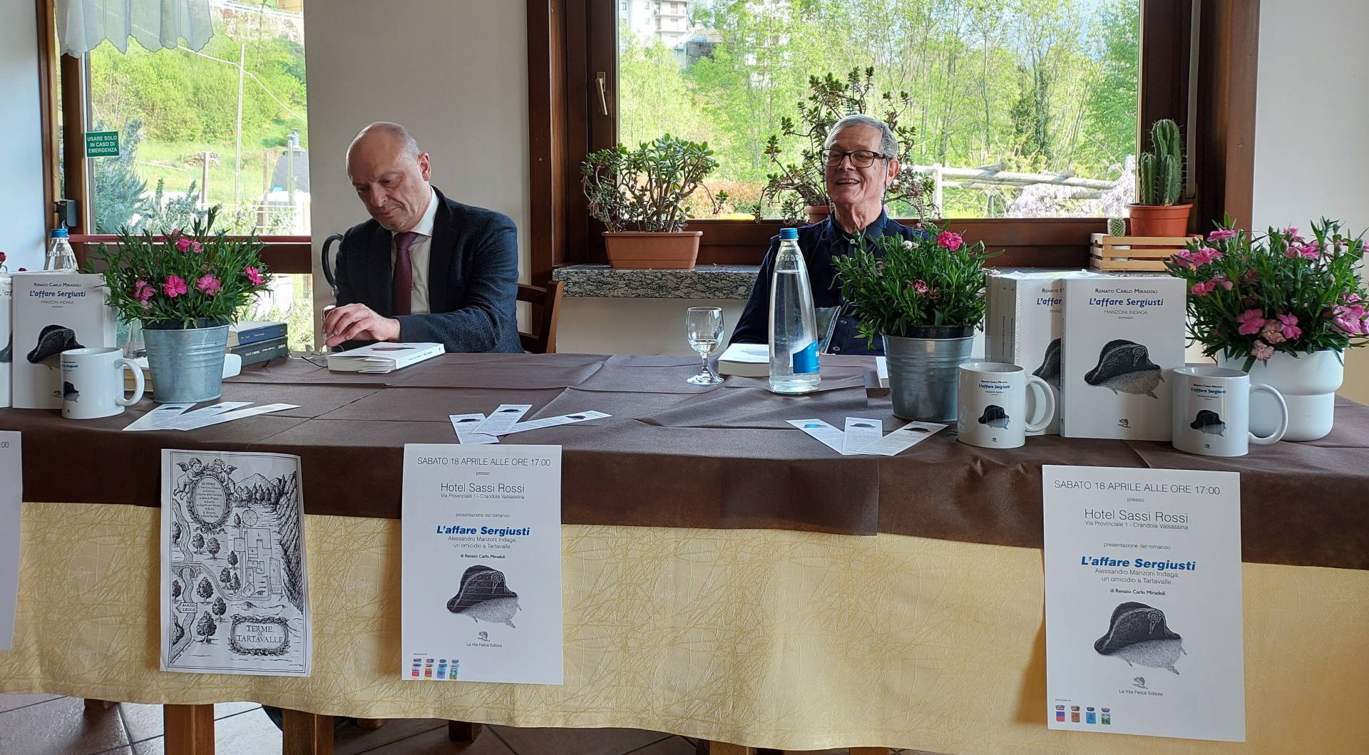 Tavolo_4.jpg (1.39 MB)