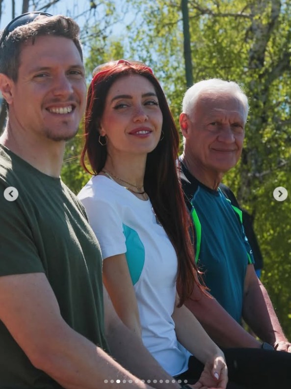 camihawke__2_.jpg (95 KB)