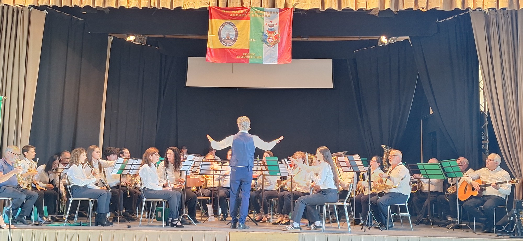 colicobandespagna__1_.jpg (430 KB)