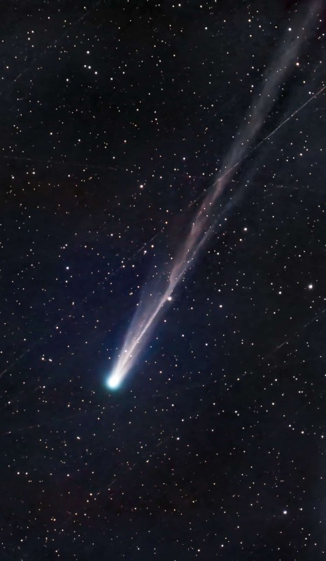 cometa2.jpg (66 KB)