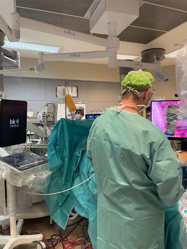 ecografoneurochirurgia2.JPG (117 KB)