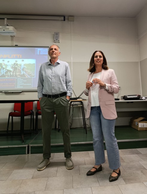 mandellobugiada1.jpg (118 KB)