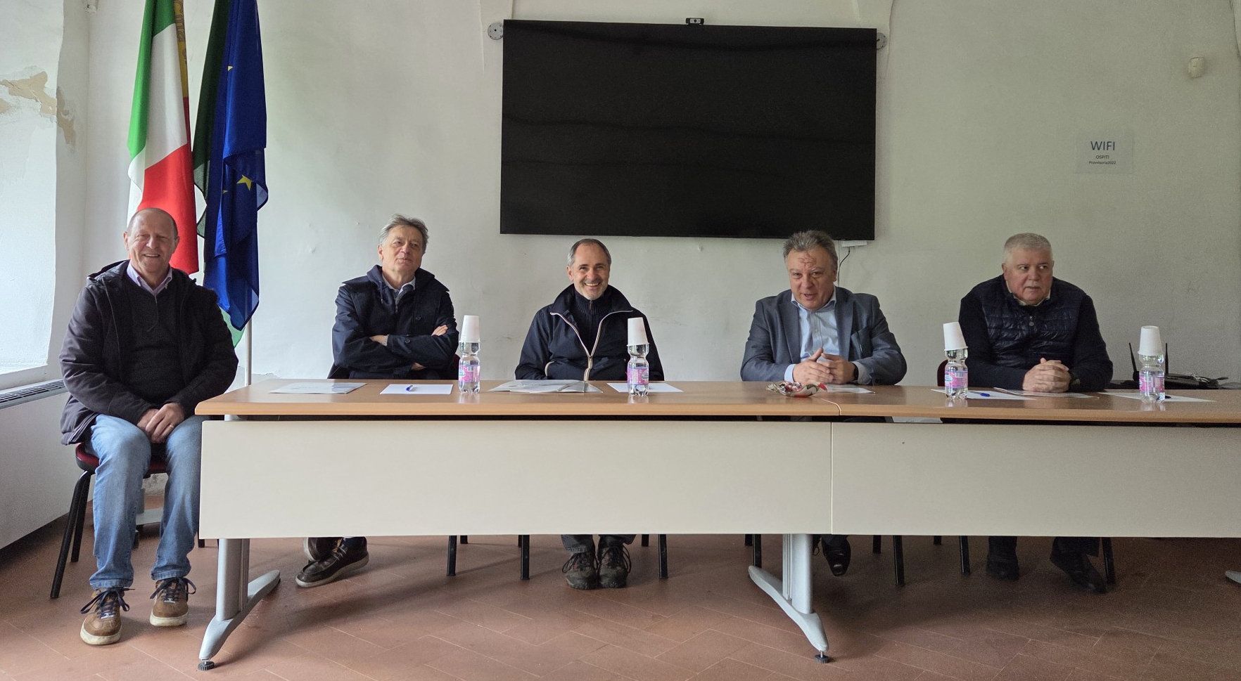 mercatoagricolocalolzio__11_.jpg (887 KB)