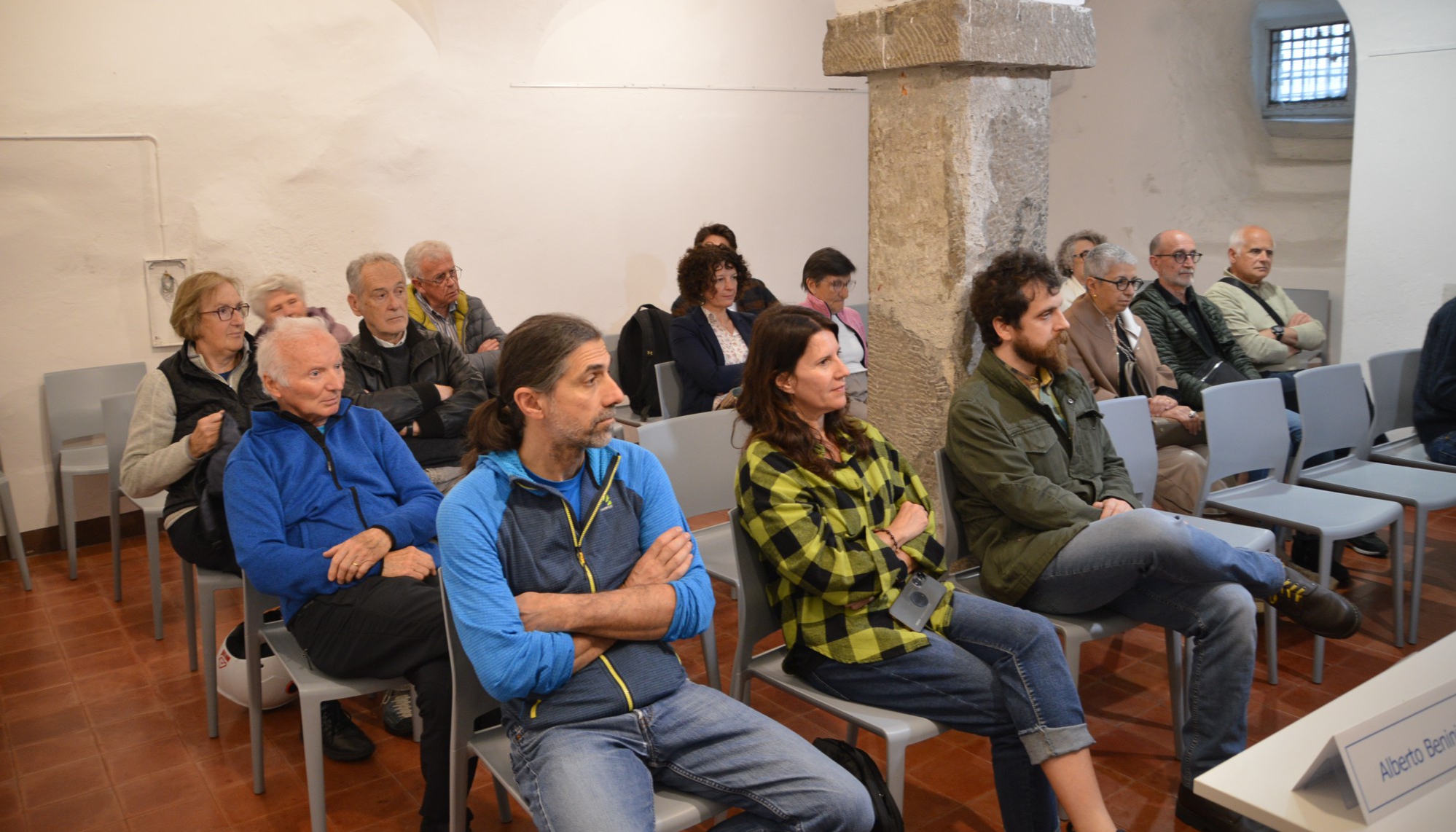 mostracai__15_.JPG (954 KB)