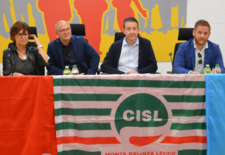 piattaformasindacatiPR.jpg (44 KB)