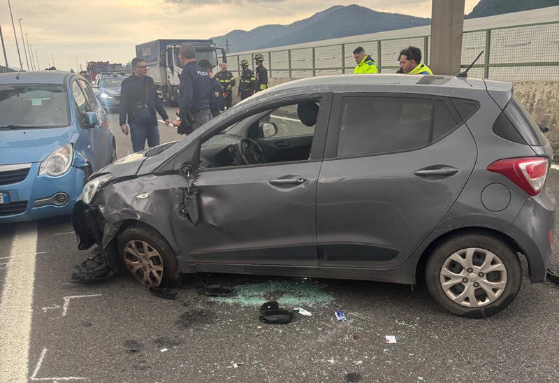 sinistropontemanzoni2.jpg (168 KB)