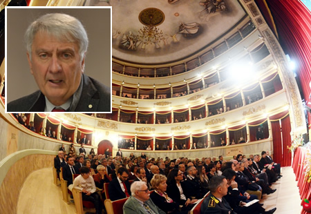 valsecchiteatro.jpg (86 KB)