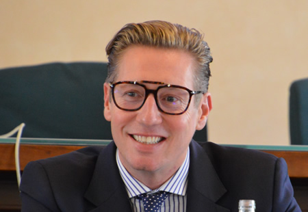 03_Nevius_Glussi__2_pr.jpg (38 KB)