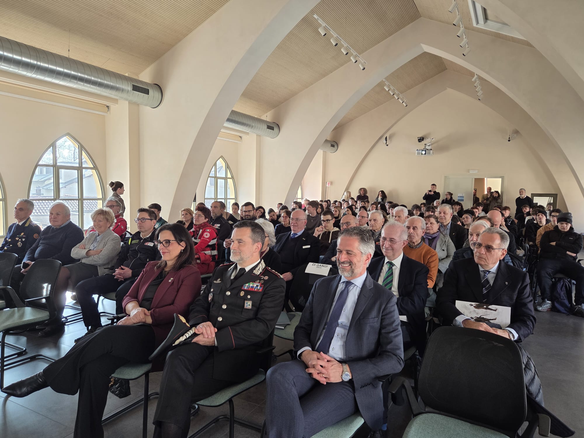 LcCalendarioEsercito6.jfif (338 KB)