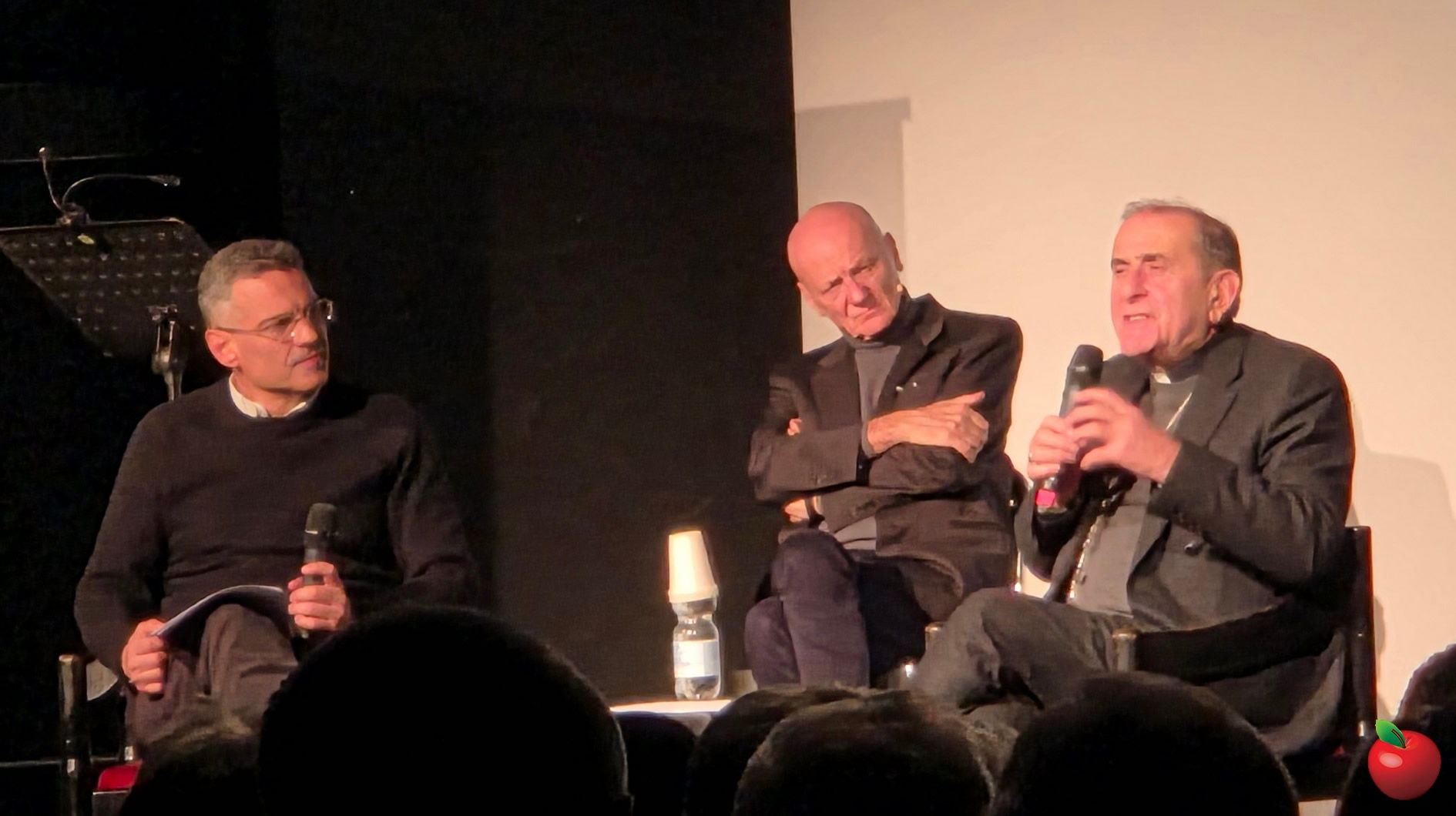 LeccoDelpiniAccende5.jpg (207 KB)