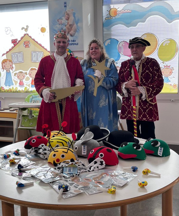 Visita_Regnanti_Carnevalone_-_Pediatria_LC__1_.jpg (316 KB)