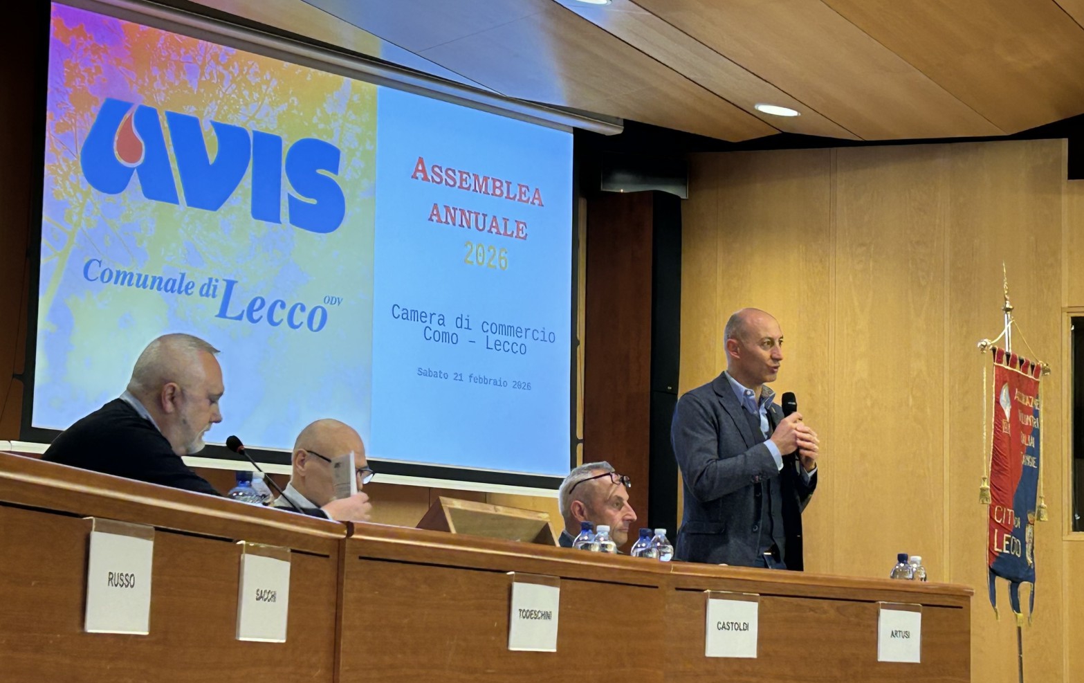 assembleaavislecco3.jpeg (480 KB)