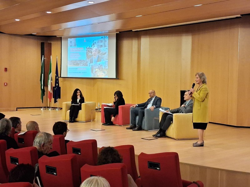 caritasgaza2.jpg (98 KB)