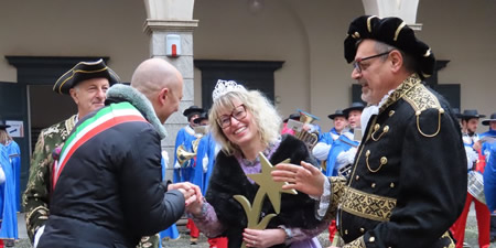 consegnachiaviarchivio.jpg (36 KB)