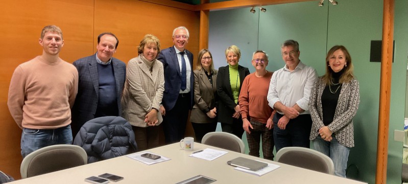 gemellivalmasteve7.jpeg (122 KB)