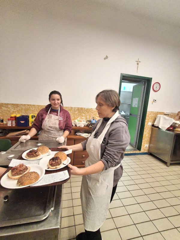 hamburgeriapomi__4_.jpg (107 KB)