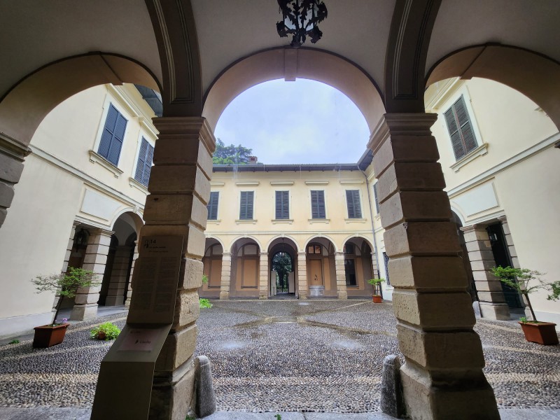 villamanzoniok.jpg (127 KB)