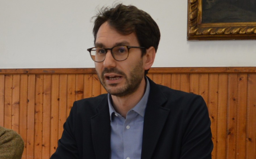 01_Emanuele_Manzoni.JPG (180 KB)