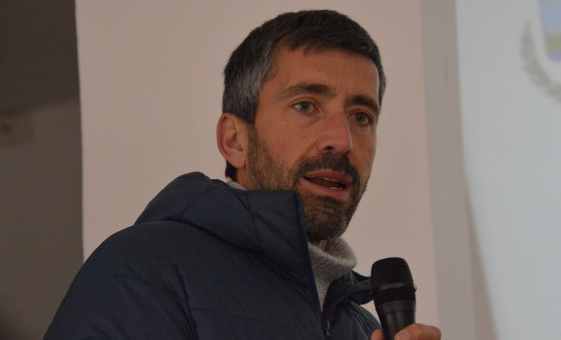 04_Riccardo_Fasoli__2_.JPG (43 KB)