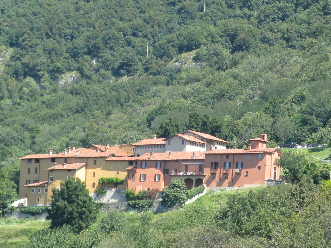 Camporeso__da_Wikipedia_.jpg (350 KB)