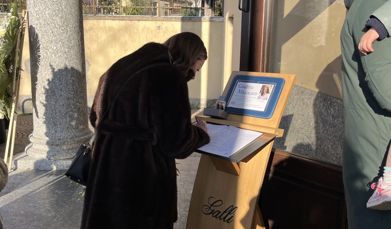 Lecco-funerale_Giuditta_Maccacaro-4.jpg (229 KB)