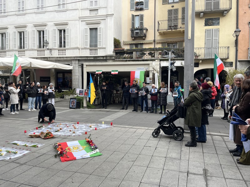 Lecco-manifestazione-Iran-16.JPG (168 KB)