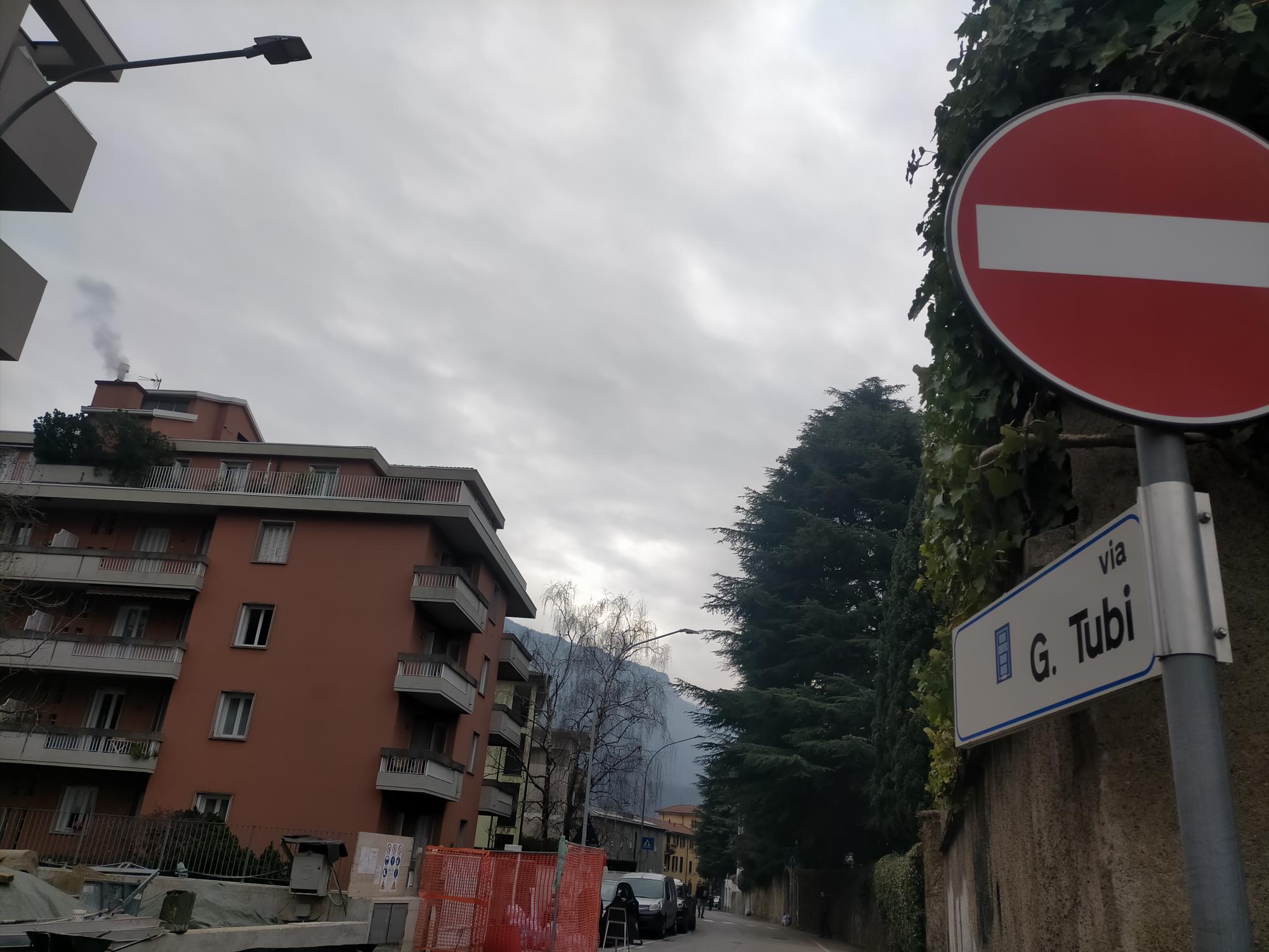 Via_Graziano_Tubi.jpg (245 KB)