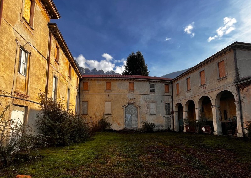 Villa_Eremo_3.jpg (317 KB)