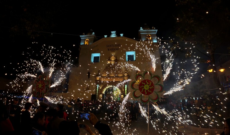 angelaultimo1.jpg (95 KB)