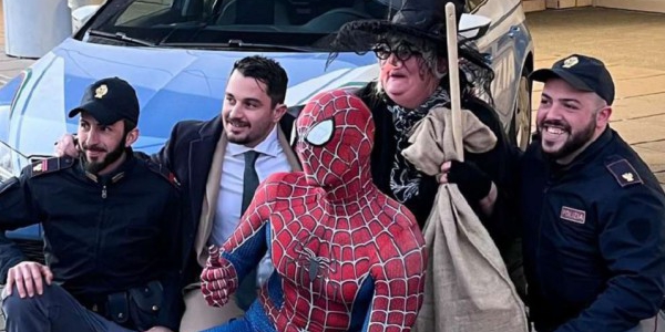 befanapolizia3prr.jpg (135 KB)