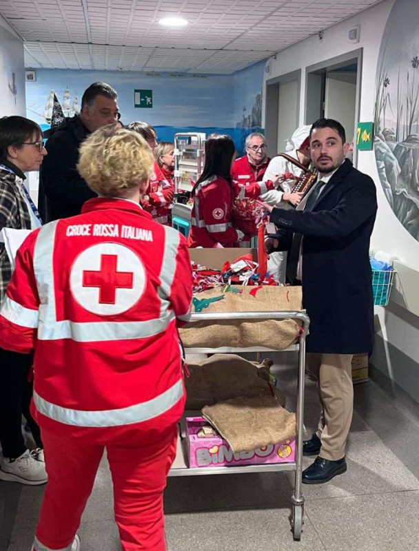 befanapolizia7.jpg (131 KB)