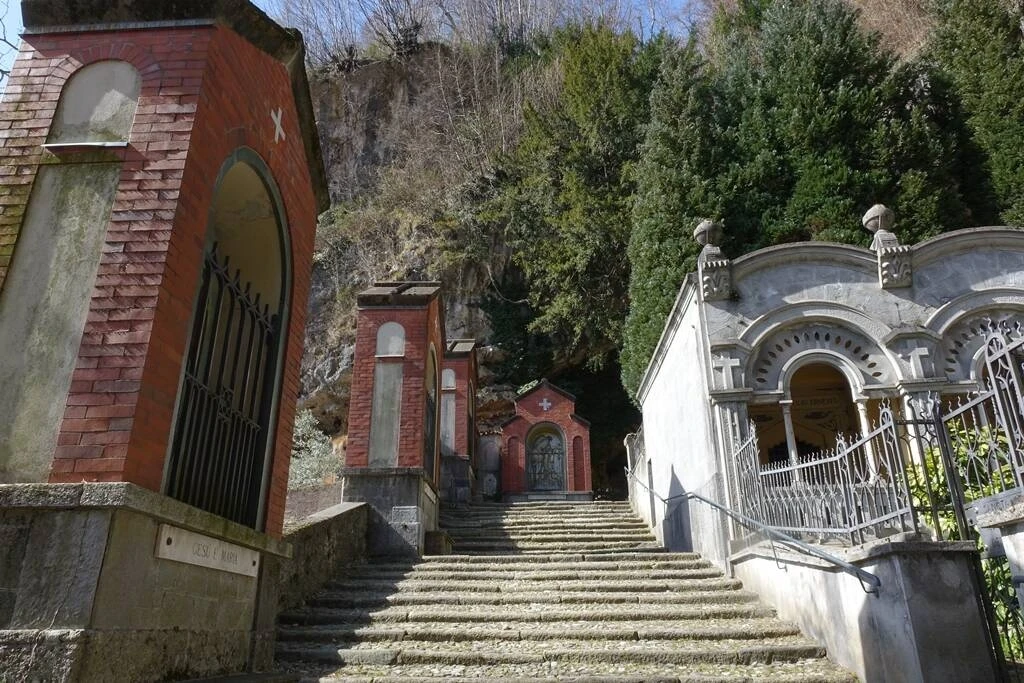 cimiterolaorca.webp (233 KB)