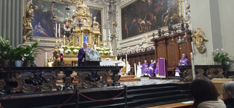 funeralijune2.jpg (89 KB)