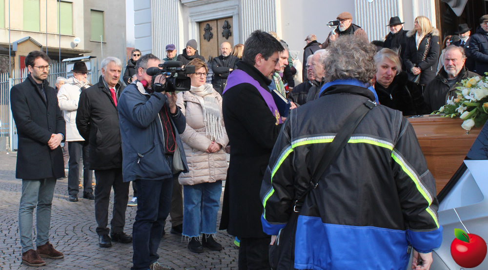 leccofunerali_aloisio10.jpg (275 KB)