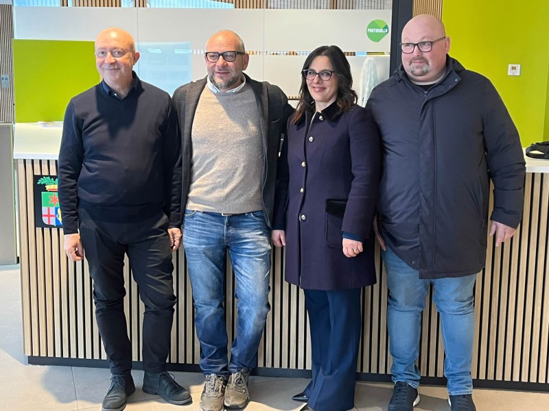 provinciaseggi3.jpg (117 KB)