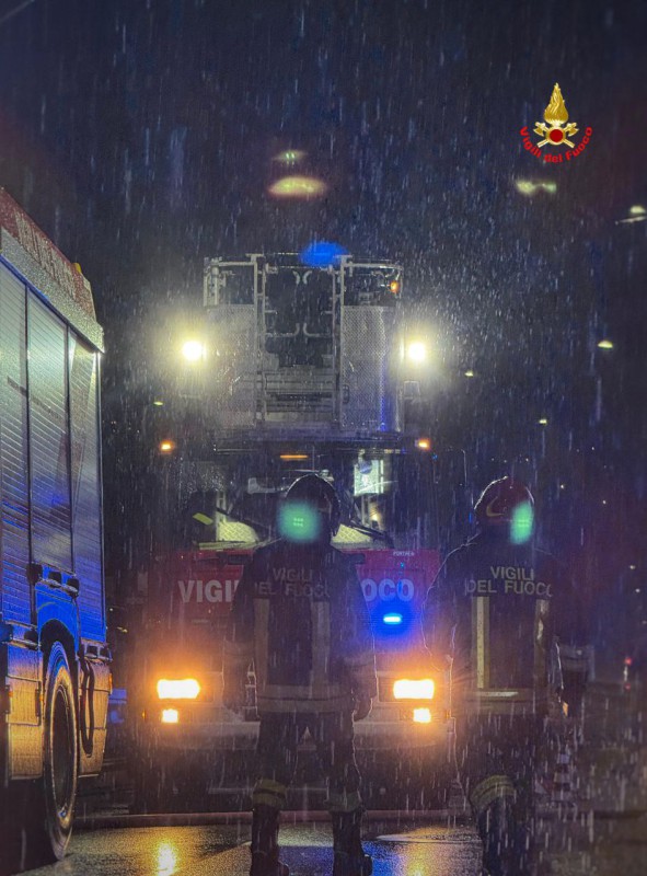 vvfpioggia.jpg (110 KB)