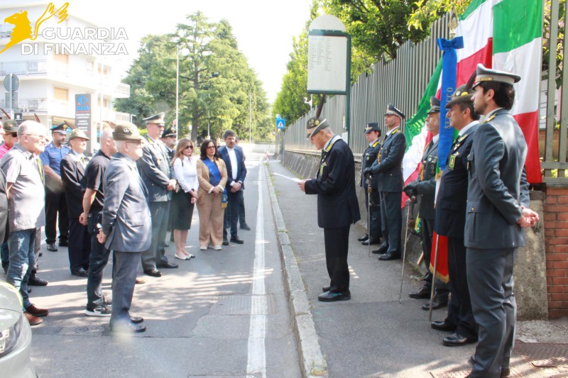 commemorazionegdf2.jpg (128 KB)