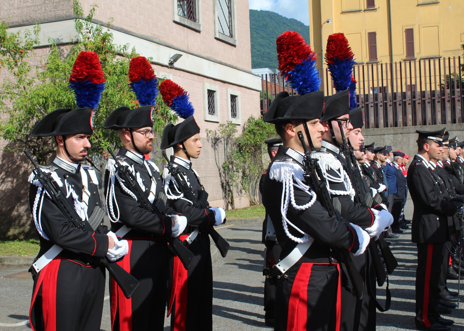 leccoarma__8_.jpeg (765 KB)