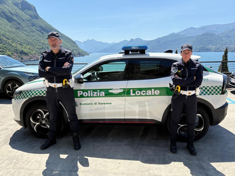 Agenti_polizia_locale_Varenna.jpeg (127 KB)