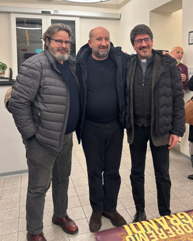 Giuseppe_Battiston,_Antonio_Albanese,_mons._Bortolo_Uberti.jpg (120 KB)