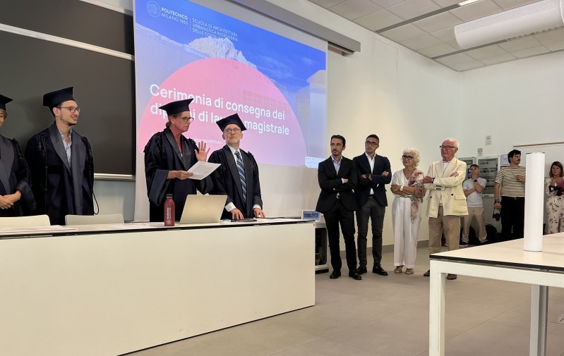 Katia_Corti_premiazione.jpg (149 KB)