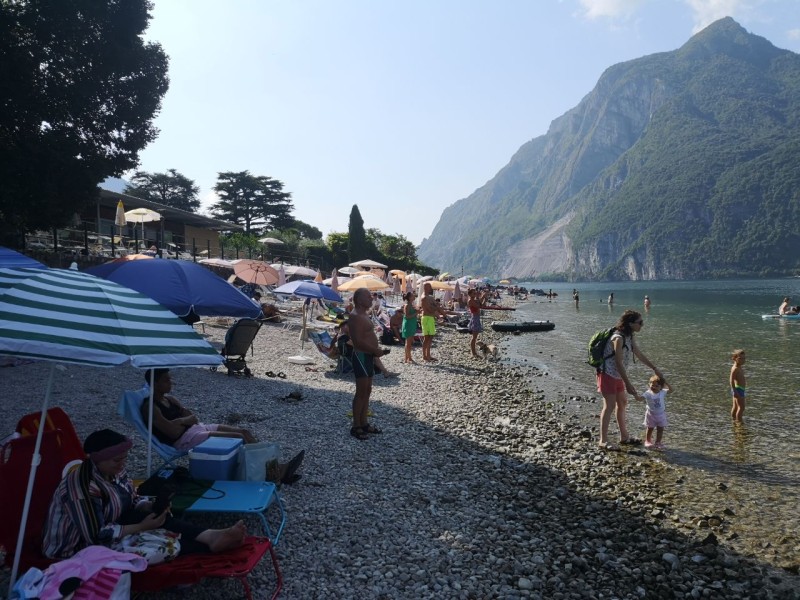 Spiaggia_Abbadia_Parco_Ulisse_Guzzi__2_.jpg (138 KB)