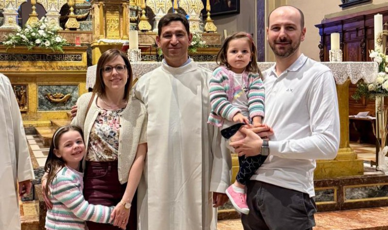 Con_alcuni_parenti.jpg (269 KB)
