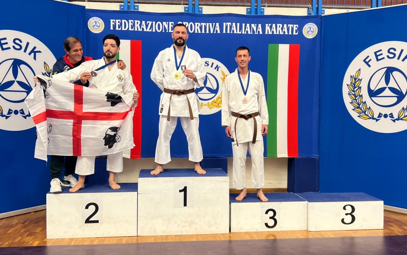 DE_PASCALE_Andrea_Campione_Nazionale_2026.jpg (110 KB)
