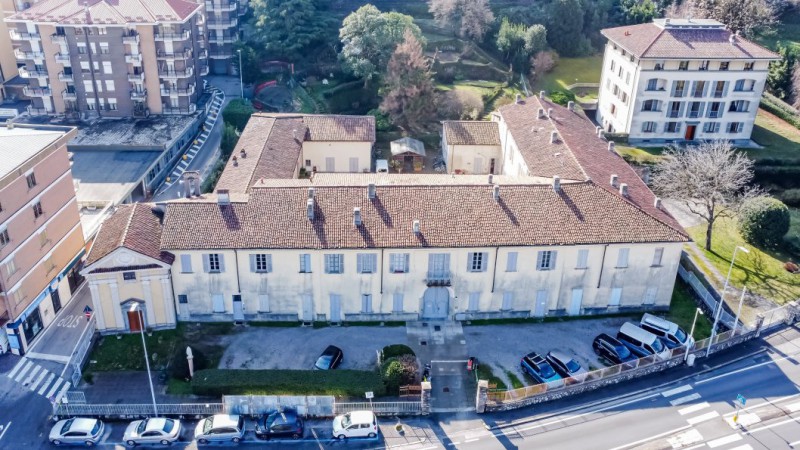 FOTO_01_Palazzo_Bonanomi_Recalcati.jpg (135 KB)