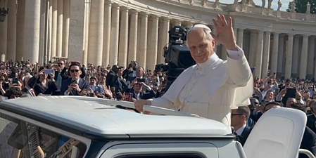 PapaLeonePontificato2PRIMA.jpg (66 KB)