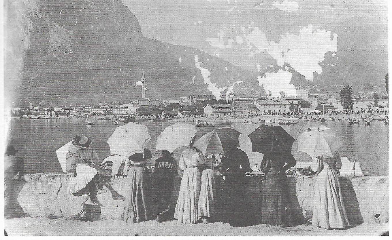 Passeggiata.jpg (512 KB)
