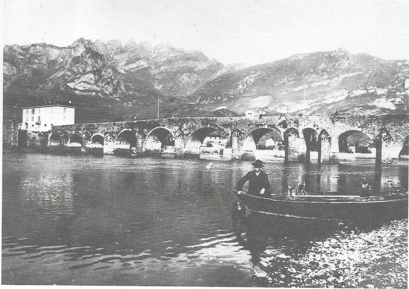 Ponte_dal_Porto.jpg (580 KB)